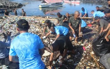 Patuh Perintah Presiden, Pangdam Mirza Agus Kerahkan Prajurit Kodam XIII/Merdeka Bersihkan Pantai