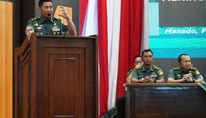 Kasdam Merdeka Berikan Jam Pimpinan Ajak Prajurit dan ASN Jaga Pola Hidup Sehat