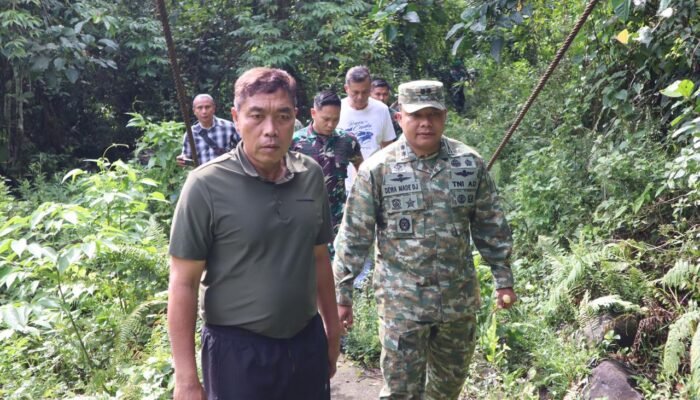 Danrem 131/Santiago Cek Langsung Lokasi Rencana Pembangunan Jembatan Perintis Garuda Kodim 1310/Bitung