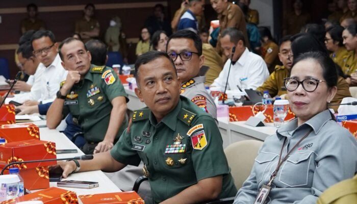 Kapoksahli Pangdam XIII/Merdeka Hadiri High Level Meeting Pengendalian Inflasi, Siap Kawal Stabilitas Ekonomi Daerah