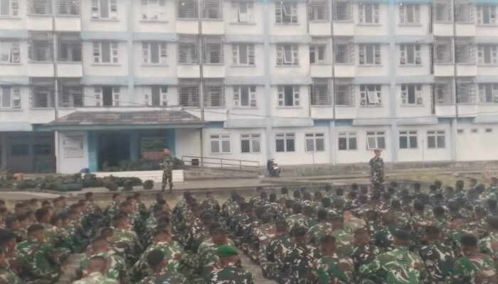 Dandim 1310/Bitung Sambut Kedatangan Prajurit Yonif TP 916/SDY