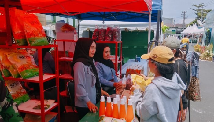 Kikav 10/MSC Turut Meriahkan Bazar Murah Ramadan di Kodam XIII/Merdeka