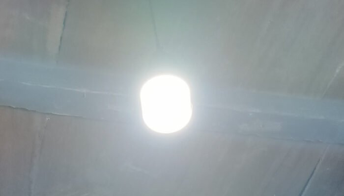 PLN Dinilai ‘Ugal-ugalan’, Warga Tombulu Meradang: Listrik Bak Lampu Disko, Siapa Tanggung Jawab Kerusakan Elektronik?