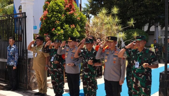 Pangdam Merdeka Antar Kepulangan Wapres Gibran Rakabuming Raka Kembali ke Jakarta