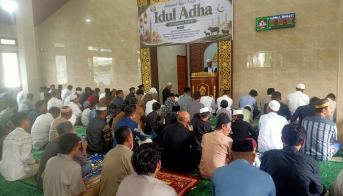 Suasana Penuh Berkah, Masjid Rindam XIII/Merdeka Dipadati Jamaah Saat Salat Iduladha