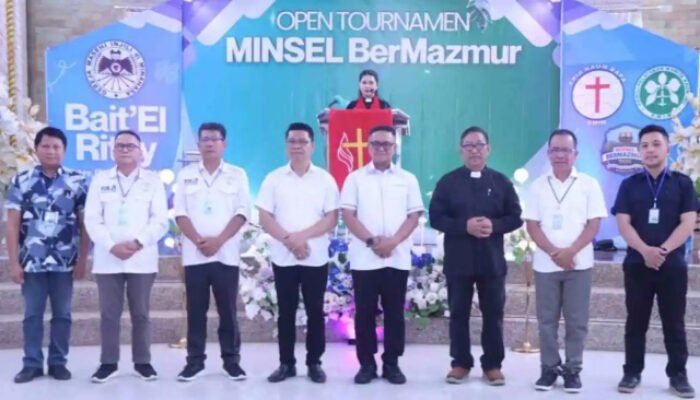 Wakili Gubernur Buka Turnamen Baca Mazmur di Minsel, Niklas Silangen Ajak Jemaat Ketuk Pintu Langit Lewat Pujian