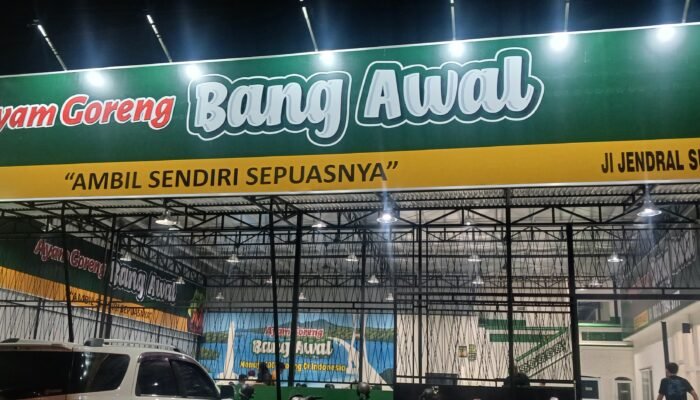 Belum Kantongi Sertifikat Halal, Operasional Rumah Makan Ayam Goreng Bang Awal di Manado Dipertanyakan