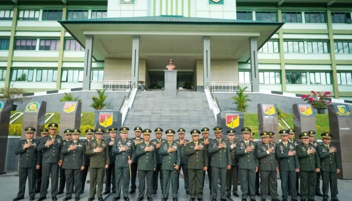 Pangdam XIII/Merdeka Pimpin Upacara Hari Lahir Pancasila 2026: Jadikan Pancasila Fondasi Perdamaian Dunia