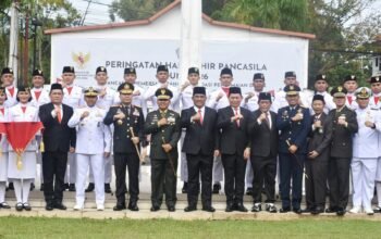 Perkokoh Persatuan, Pangdam XIII/Merdeka Ikuti Upacara Hari Lahir Pancasila di Kantor Gubernur Sulut