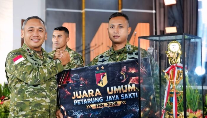 Tunjukkan Ketangguhan, Yonif TP 916/Bara Sakti Borong Piala dan Raih Juara Umum Binsat HUT ke-68 Kodam XIII/Merdeka