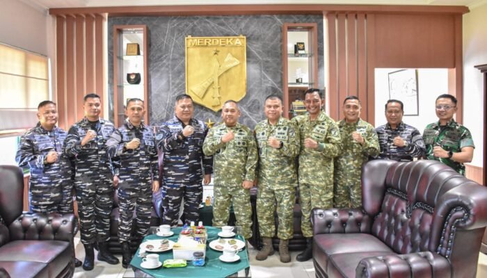 Pangdam XIII/Merdeka Perkuat Sinergi Darat-Laut Bersama Koarmada II