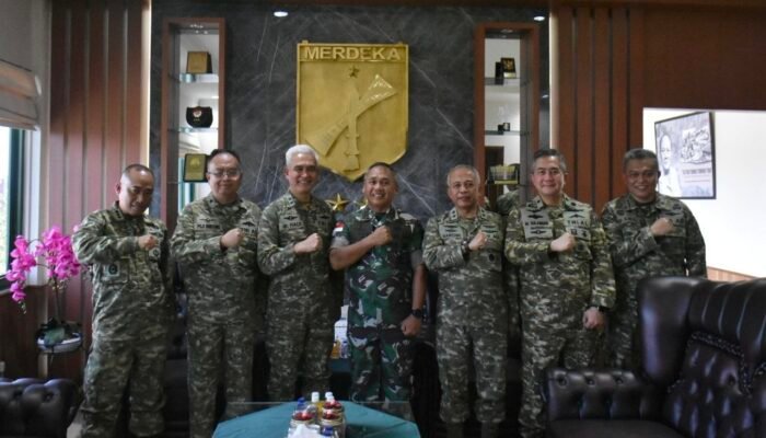 Dukung Layanan Kesehatan Lebih Optimal, Pangdam XIII/Merdeka Terima Kunker Kapuskes TNI