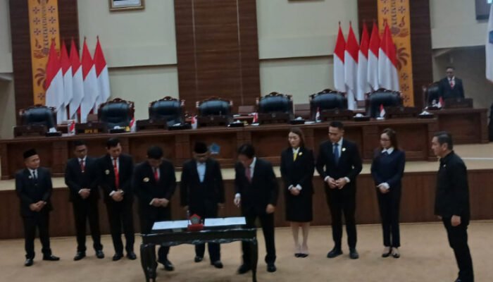 Rapat Paripurna DPRD Sulut Banjir Apresiasi, Fransiscus Silangen Puji Kinerja Finansial Pemprov