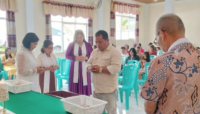 Pantauan Masa Tenang Warga dan Tokoh Masyarakat Fokus Beribadah Minggu