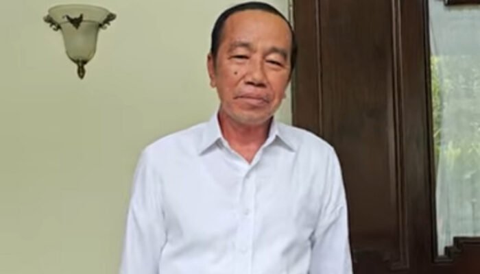 Penyematan Jaket Sebatas Formalitas, Adi Prayitno: Tanpa Jokowi, PDIP Terbukti Tetap Menang Pileg!