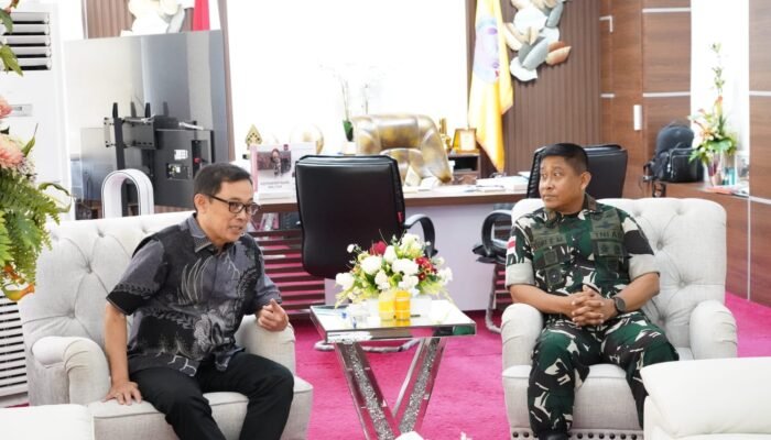Danrem Santiago dan Rektor Unsrat Sepakat Bentuk Karakter Mahasiswa