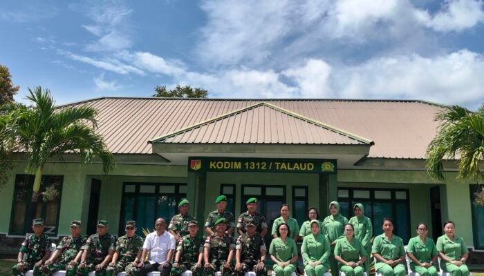 Kunjungan Kerja ke Kodim 1312/Talaud, Danrem 131/Santiago Tekankan Netralitas Etika Medsos, hingga Kesehatan Prajurit