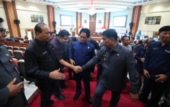 Jaga Uang Rakyat, Gubernur Yulius Selvanus Tegaskan Komitmen Transparansi di Paripurna DPRD Sulut