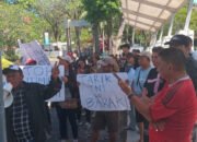Puluhan Tahun Menetap, Ratusan Warga Tokambahu-Makawidey Bitung Geruduk DPRD Sulut Tuntut Kepastian Hukum Lahan
