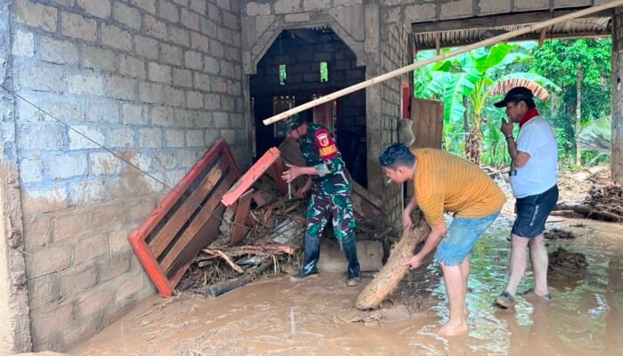Tanah Longsor dan Banjir Terjang Kampung Binala dan Lelipang, Dua Jembatan Putus