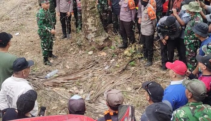 Pangdam XIII/Merdeka Turun Langsung ke Gunung Soputan, Pastikan Penanganan Karhutla Terkoordinasi