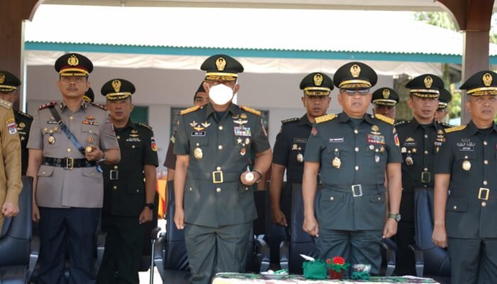 Danrem 131/Santiago Hadiri Penutupan Dikmaba Infanteri TNI AD Gelombang II TA 2026