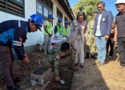 Danrem 131/Santiago dan Ketua Yayasan Kartika Jaya Letakkan Batu Pertama Pembangunan Ruang Kelas SD Kartika XXI-1 Manado