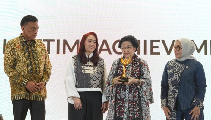 Dampingi Megawati di ASCA 2026, Olly Dondokambey Saksikan Penyerahan Lifetime Achievement Presiden ke-5 RI
