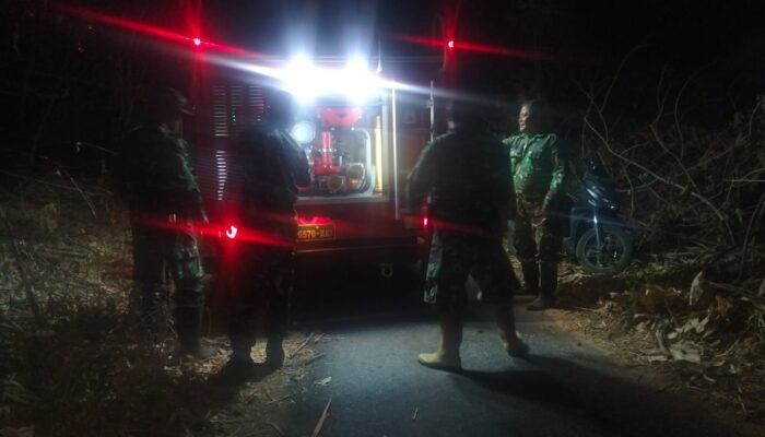 Sinergi Kodim 1310/Bitung Beserta Unsur Terkait Bahu-Membahu Padamkan Kebakaran Lahan di Kawasan Kaki Dian