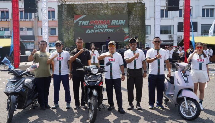 Meriahkan HUT ke-81 TNI, Danrem 131/Santiago Sukses Gelar TNI PRIMA FUN RUN 2026 Bersama KBT dan Ribuan Warga Sulut