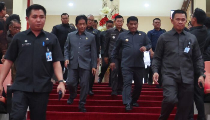 Rapat Paripurna DPRD Sulut, Gubernur Yulius Selvanus Sampaikan Skema RAPBD 2027