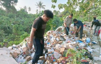 Peduli Lingkungan Kampus, Komunitas Pecinta Alam Polimdo Kolaborasi Aksi Bersih dan Pilah Sampah