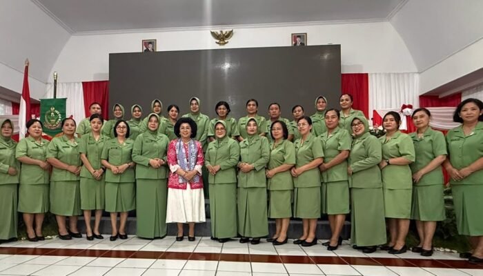 Peduli Kesehatan Anggota, Ketua Persit KCK Cabang Kodim 1310/Bitung Hadiri Sosialisasi SADARI