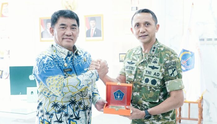 Perkuat Sinergi, Pangdam XIII/Merdeka Silaturahmi ke Gubernur Sulut