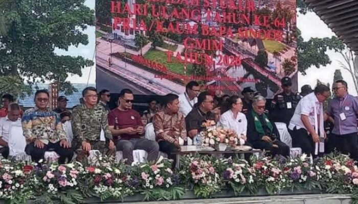 Meriah! HUT ke-64 P/KB GMIM di Tondano Dihadiri Sekwan Sulut Niklas Silangen